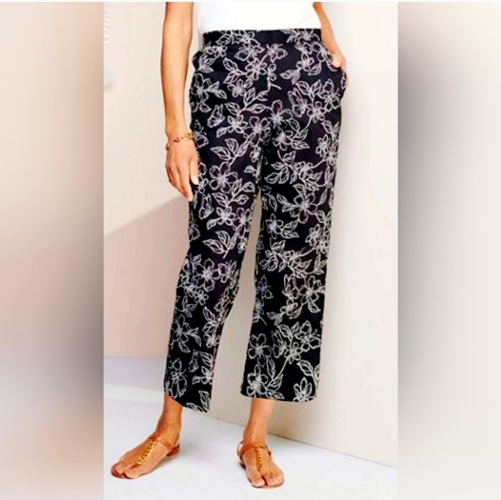 Rafaella Women's Cropped Pants Cotton Zip Side Black & White Floral Pattern 12